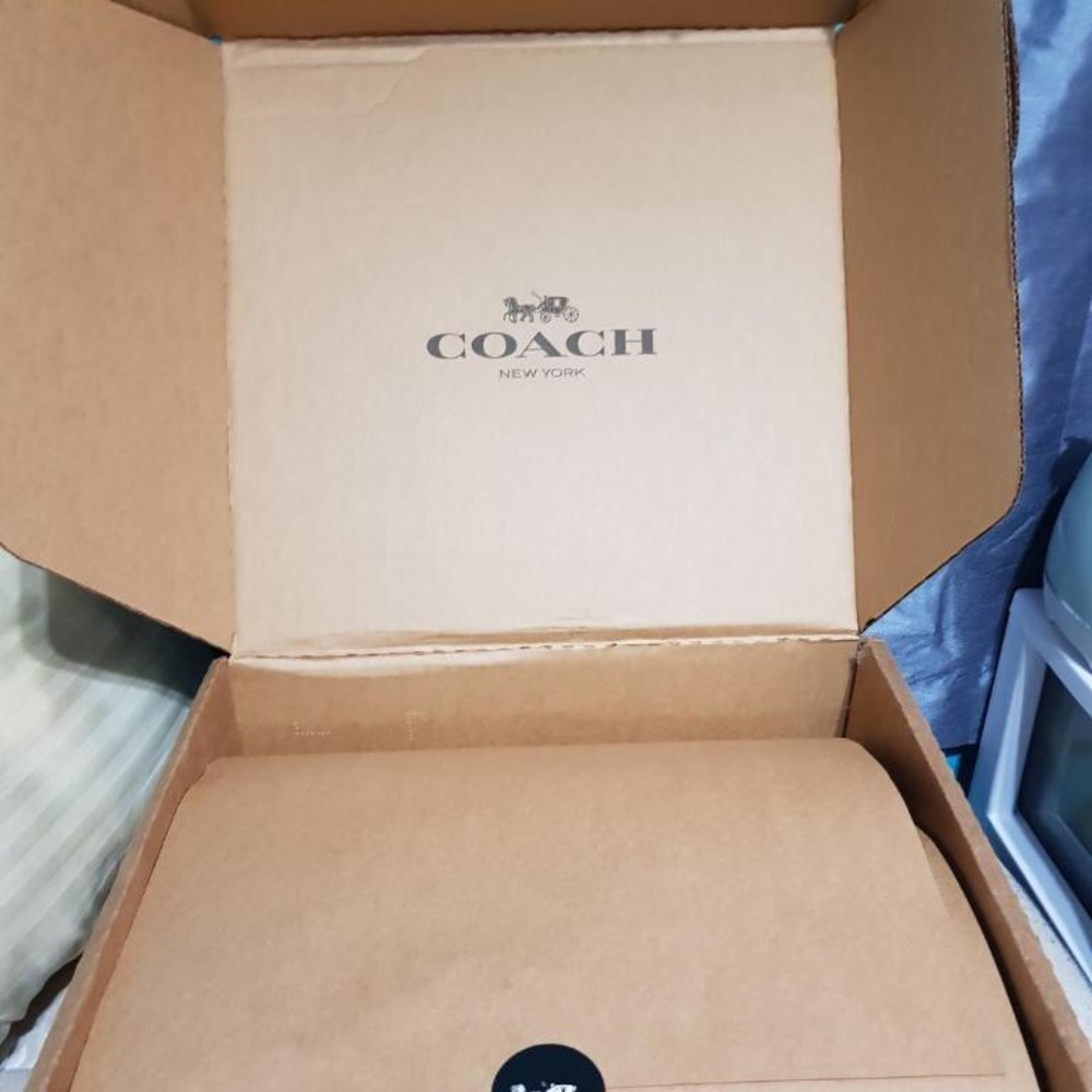 Coach “Dreamer with Tattoo” - Picture 1 of 6